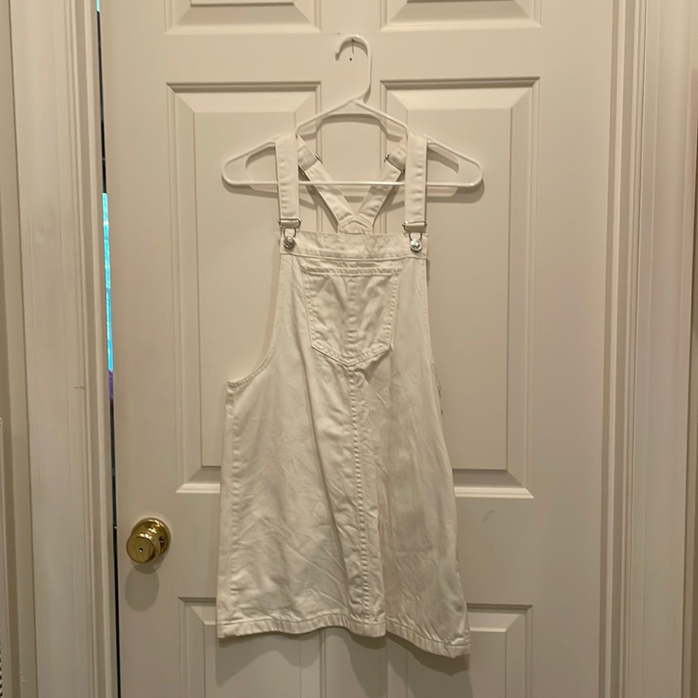 super cute, white overall dress from lily parker!